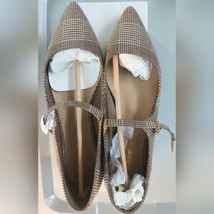 Bamboo Women's Houndstooth Mary Jane Flats - Brown